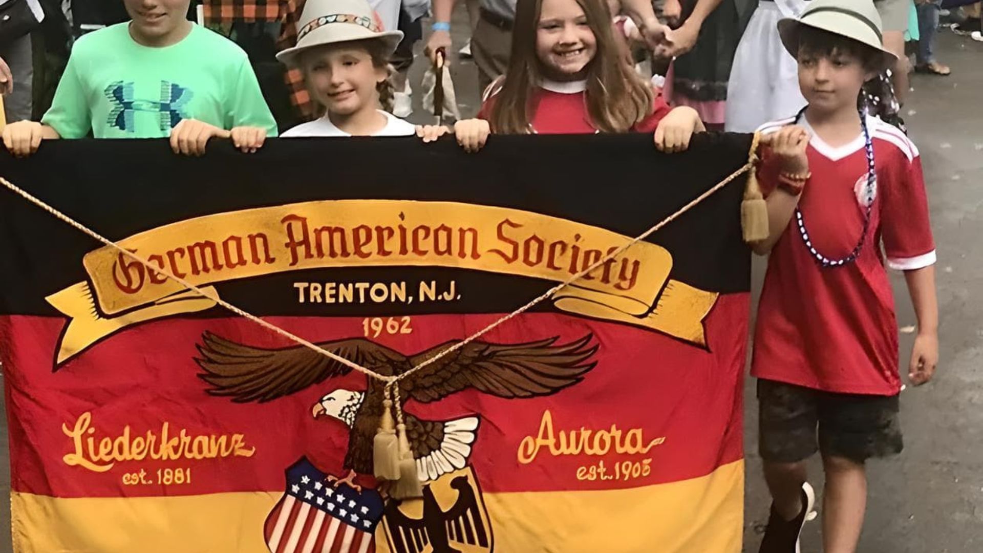 Community Bonds In German American Clubs