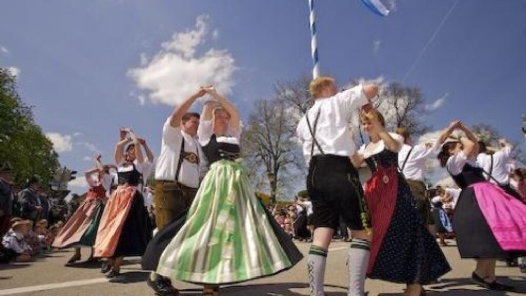 How German Clubs Preserve Culture Across Generations