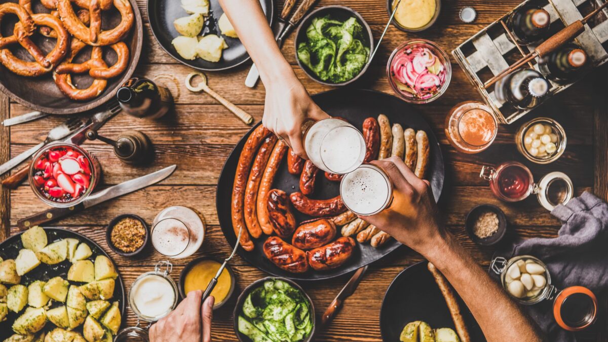 How to Enjoy Oktoberfest Foods