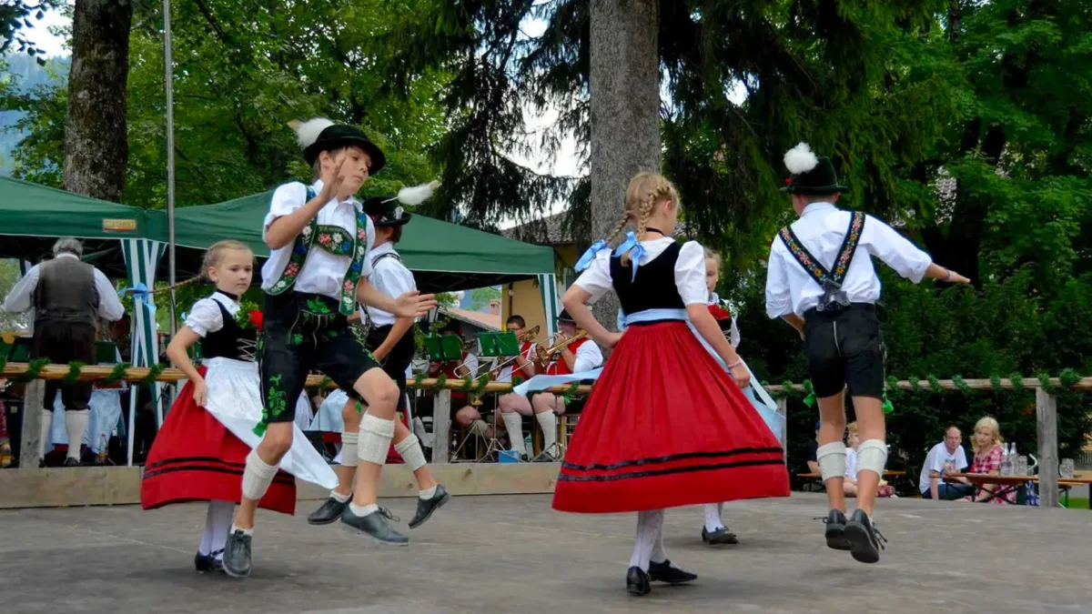 How German American Clubs Preserve Traditions